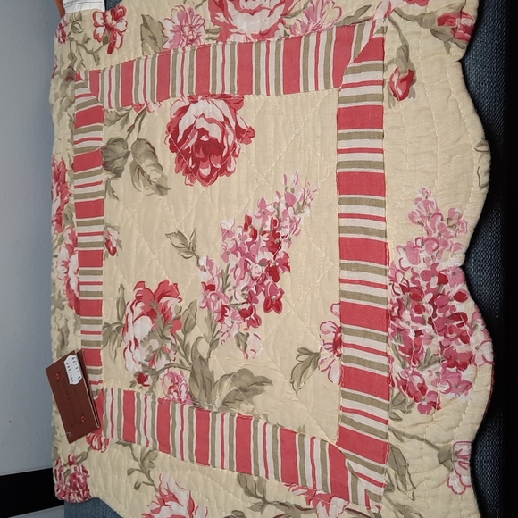 Set 4 Placemats Tablemat Quilted Cotton Pink Yellow Floral Reversible 15" Square - Picture 2 of 5